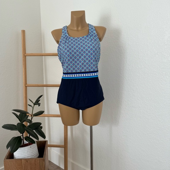 NWT Lands' End Women's UPF 50 Full Coverage One Piece Swimsuit - Picture 4 of 4